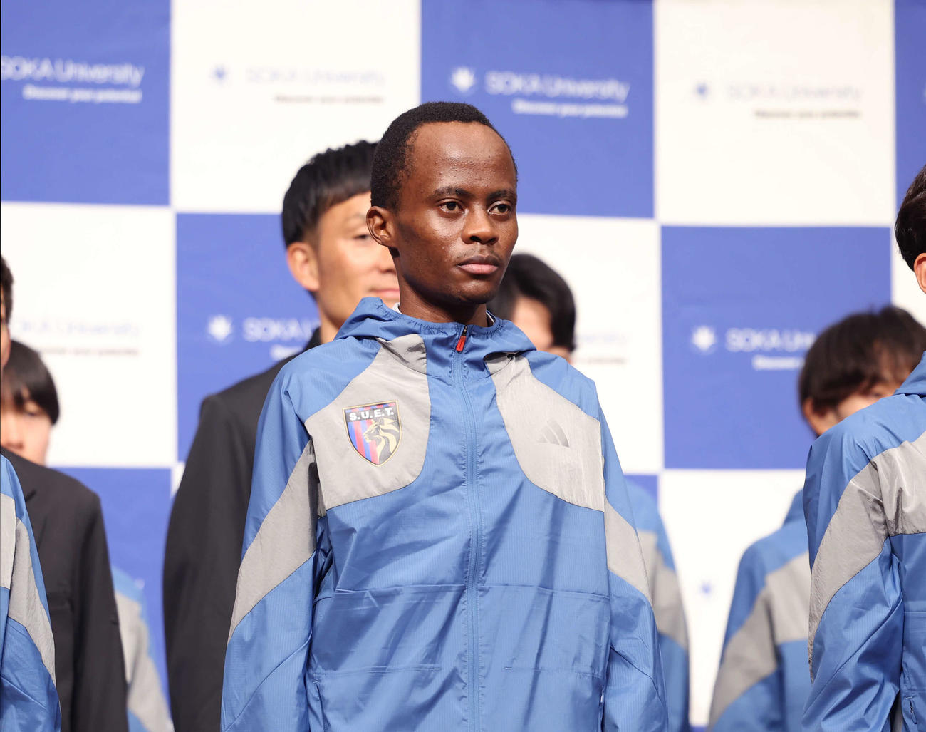 壮行会に登壇した創価大・ソロモンムトゥク（撮影・増田悦実）