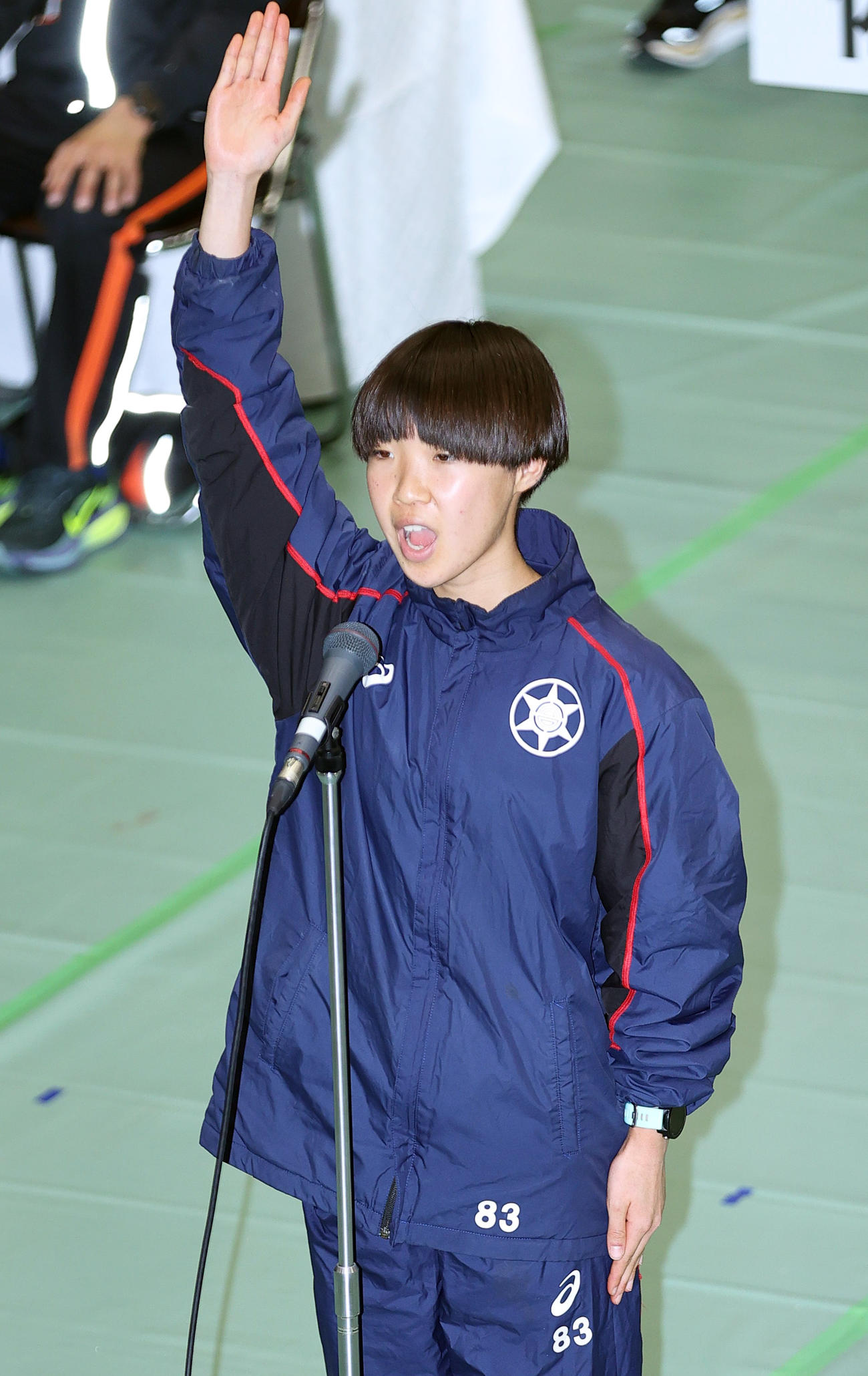 選手宣誓する長野東の田畑主将（撮影・上山淳一）