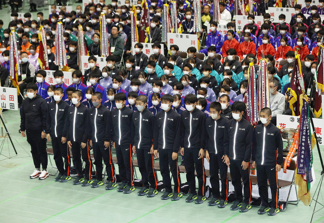 前回男子優勝の佐久長聖（撮影・上山淳一）