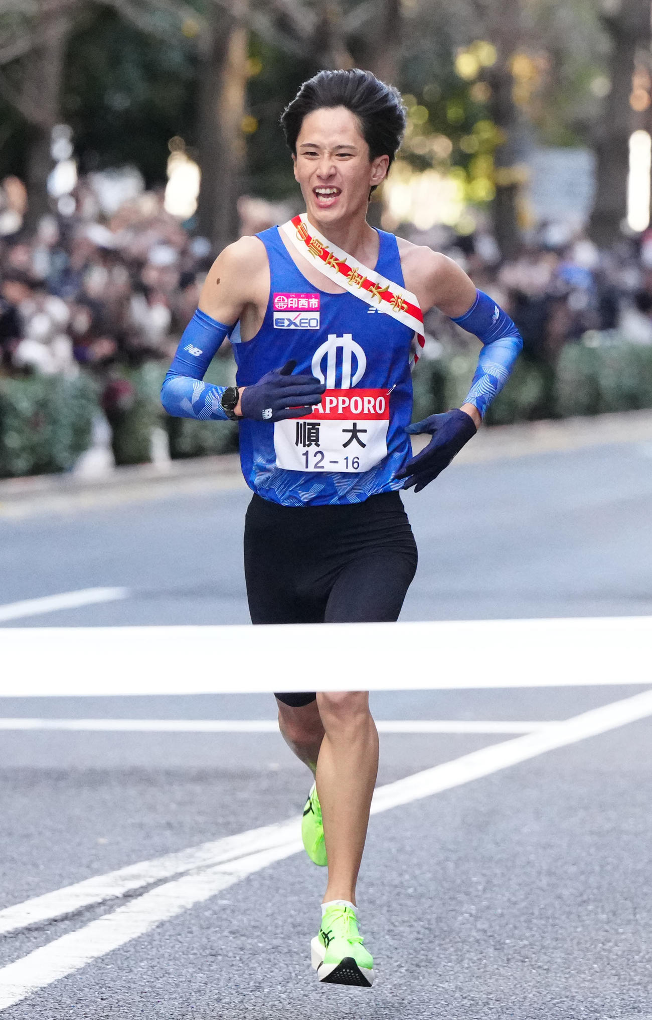 箱根駅伝総合3位でゴールする順大10区山本（撮影・江口和貴）