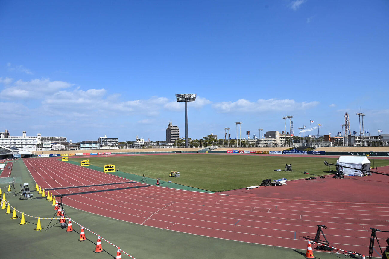 ゴール地点のジェイリーススタジアム（撮影・林敢治）