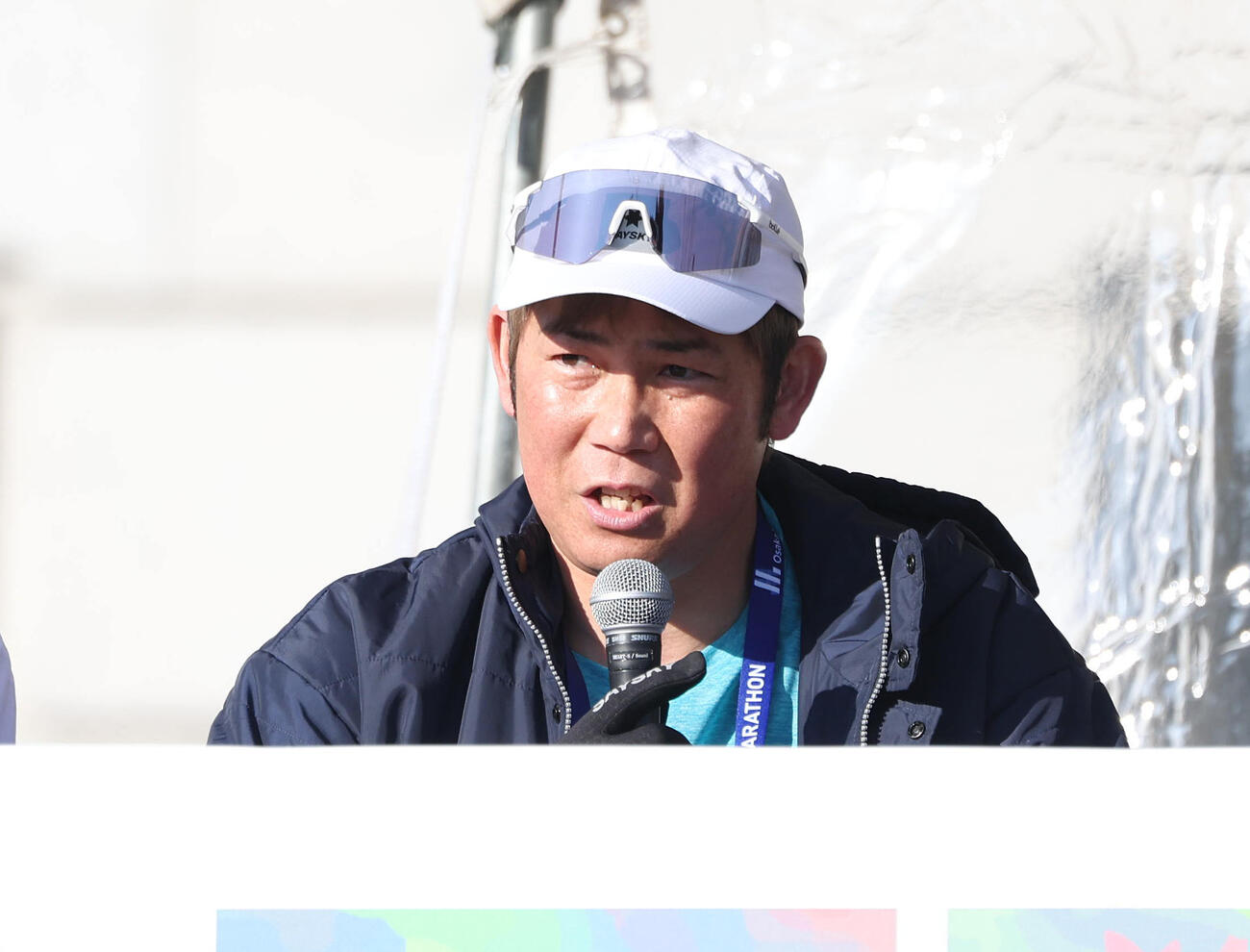 スタート前に抱負を語る元阪神岩田稔氏（撮影・白石智彦）
