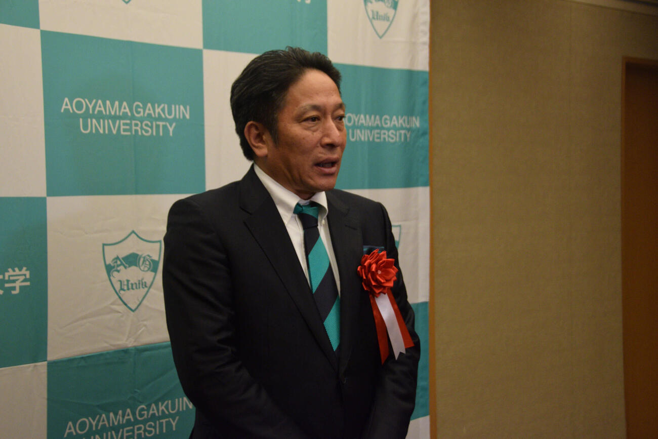 取材に応じた青学大の原監督（撮影・泉光太郎）