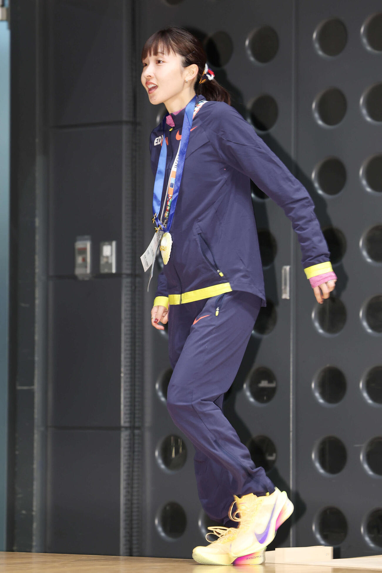 東京マラソン2026　会見に臨む日本人女子トップの細田（撮影・宮地輝）