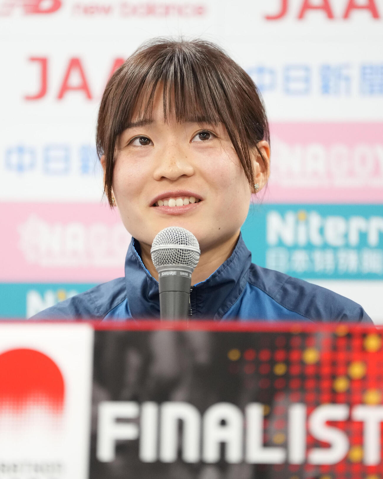 レースを終え会見する村上愛華（撮影・森本幸一）