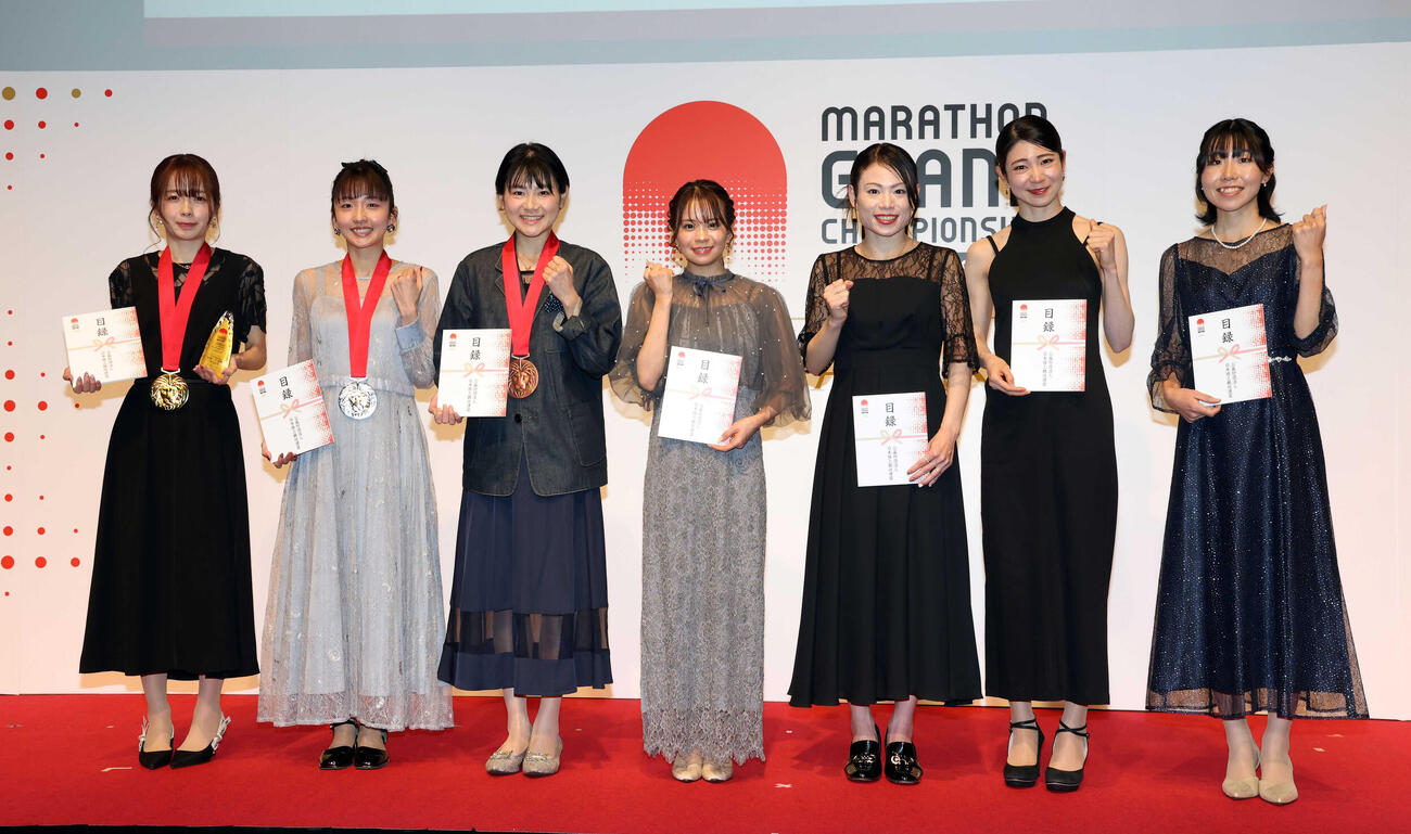 （代表撮影）