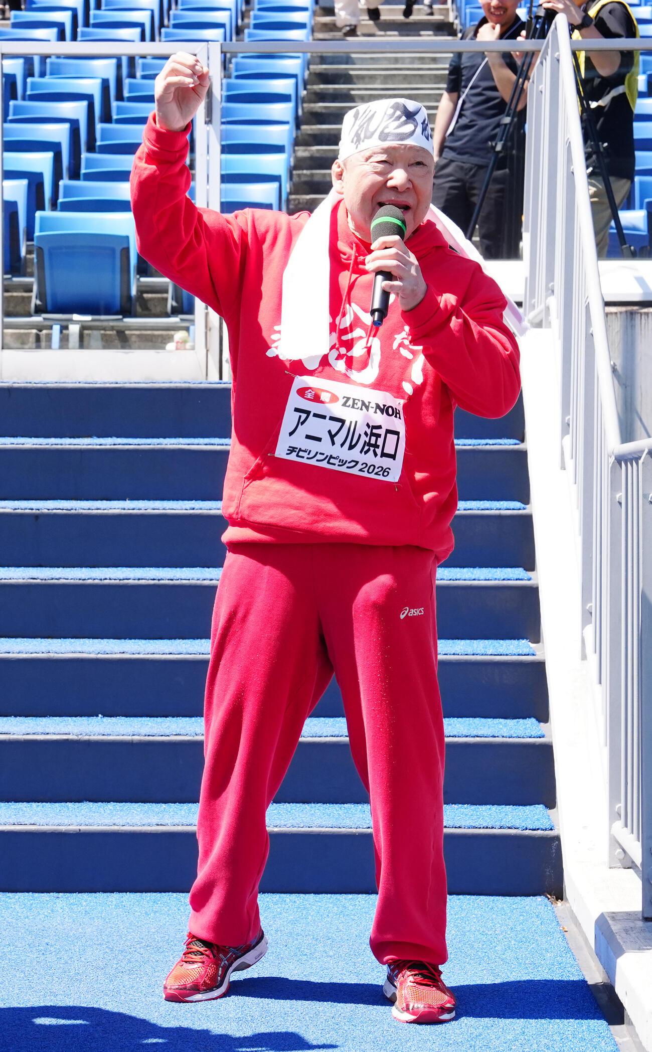 JA全農チビリンピック2026で気合を入れるアニマル浜口さん（撮影・江口和貴）