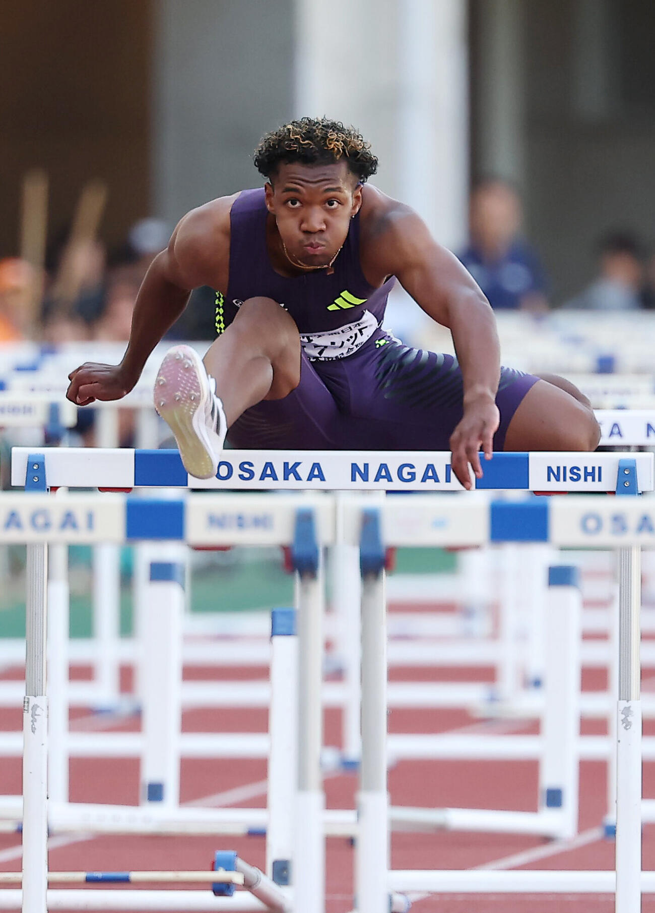 第13回木南道孝記念陸上競技大会・男子110メートル障害決勝　力走する村竹ラシッド（撮影・前田充）