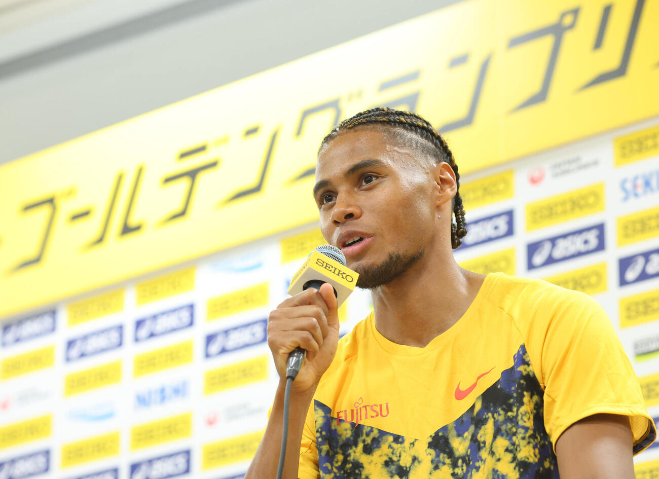 【セイコーゴールデングランプリ陸上2026東京】前日記者会見　会見する中島佑気ジョセフ　16日　MUFGスタジアム（国立競技場）　代表撮影