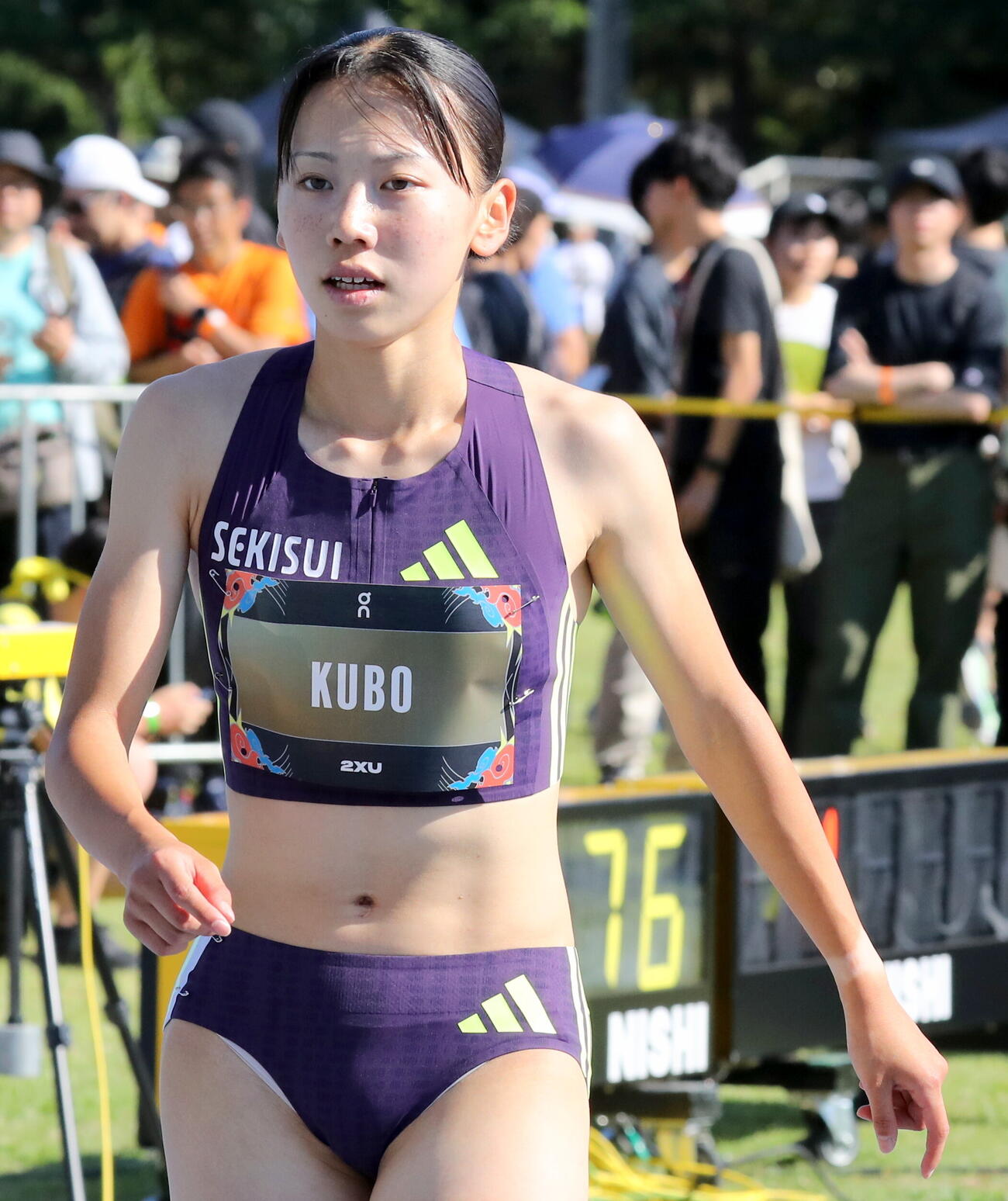 女子800メートルで優勝した久保凛（撮影・木下淳）