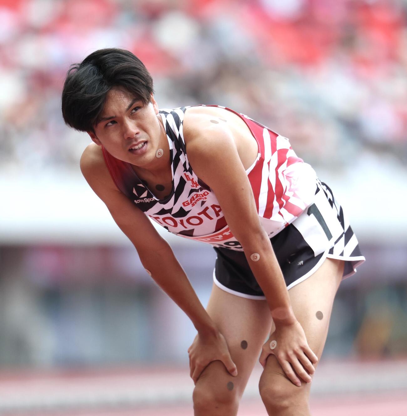 第110回日本陸上競技選手権大会　第1日　男子1500メートル予選　ゴールした鈴木芽吹（撮影・宮地輝）