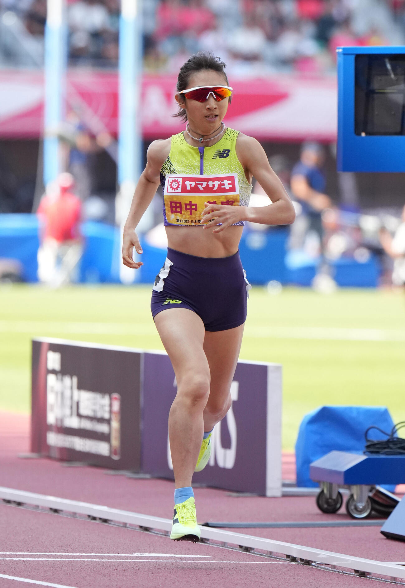 女子1500m予選2組目1着でゴールする田中希実（撮影・森本幸一）