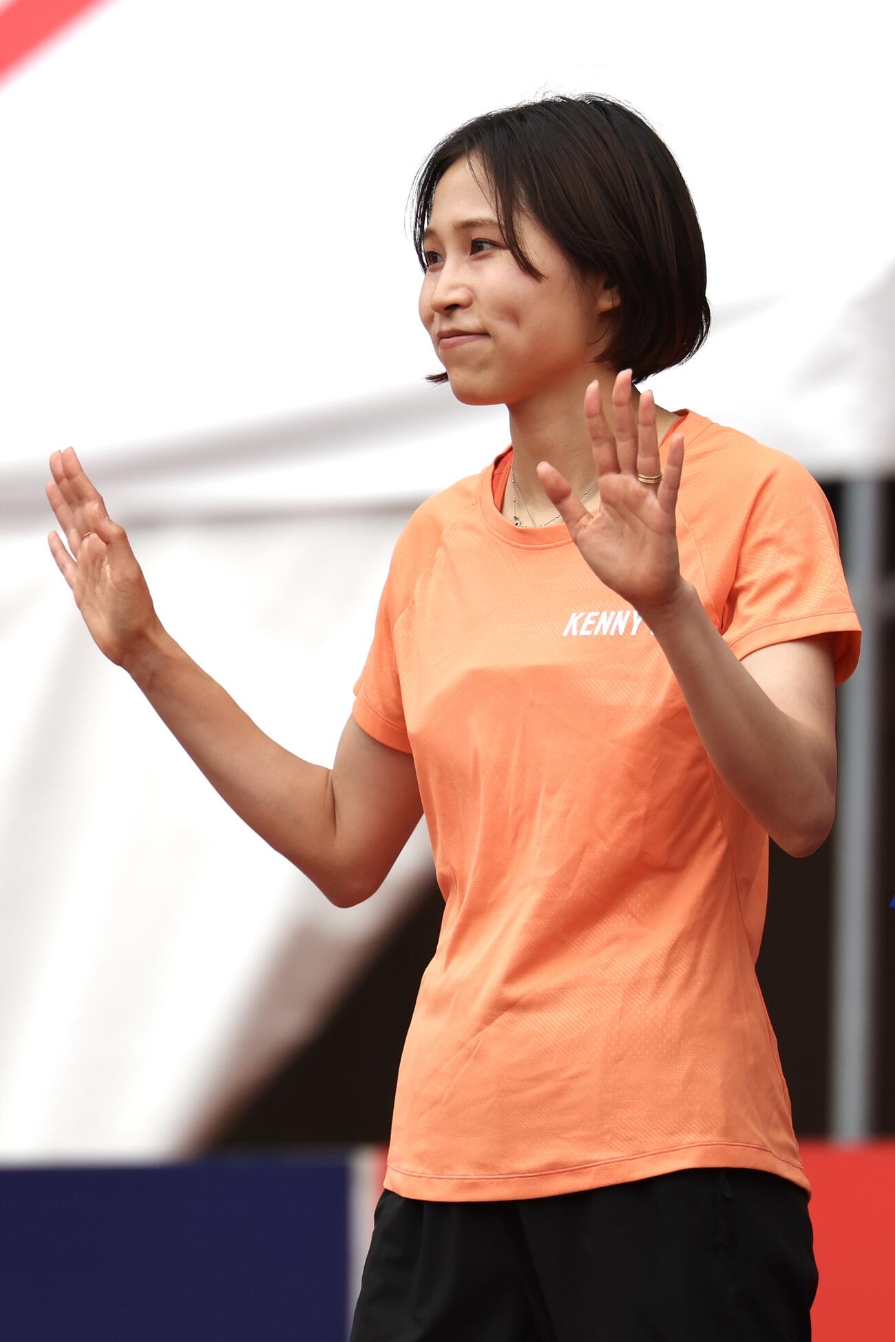 第110回日本陸上競技選手権大会　最終日　女子三段跳び決勝　手を振る剱持クリア（撮影・宮地輝）