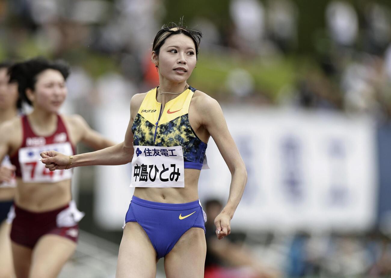 女子100メートル障害で優勝した中島ひとみ＝ヤマタスポーツパーク陸上競技場(共同)