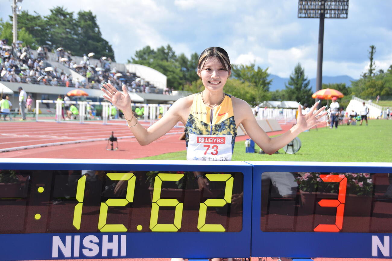 女子100メートル障害決勝で日本新で優勝した中島ひとみ