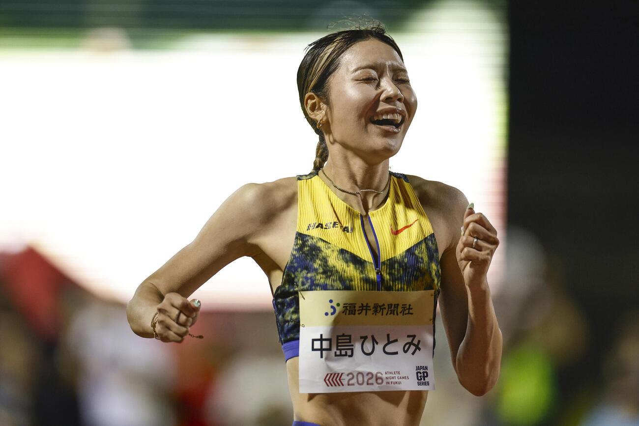女子100メートル障害で12秒60の日本新をマークした中島ひとみ（共同）
