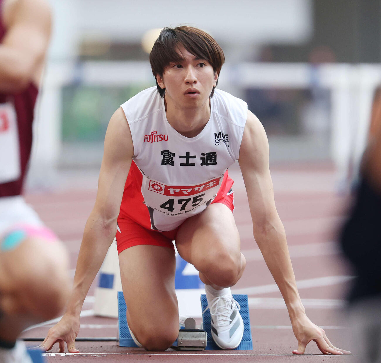 男子400メートル障害決勝に臨む豊田（2025年7月撮影）