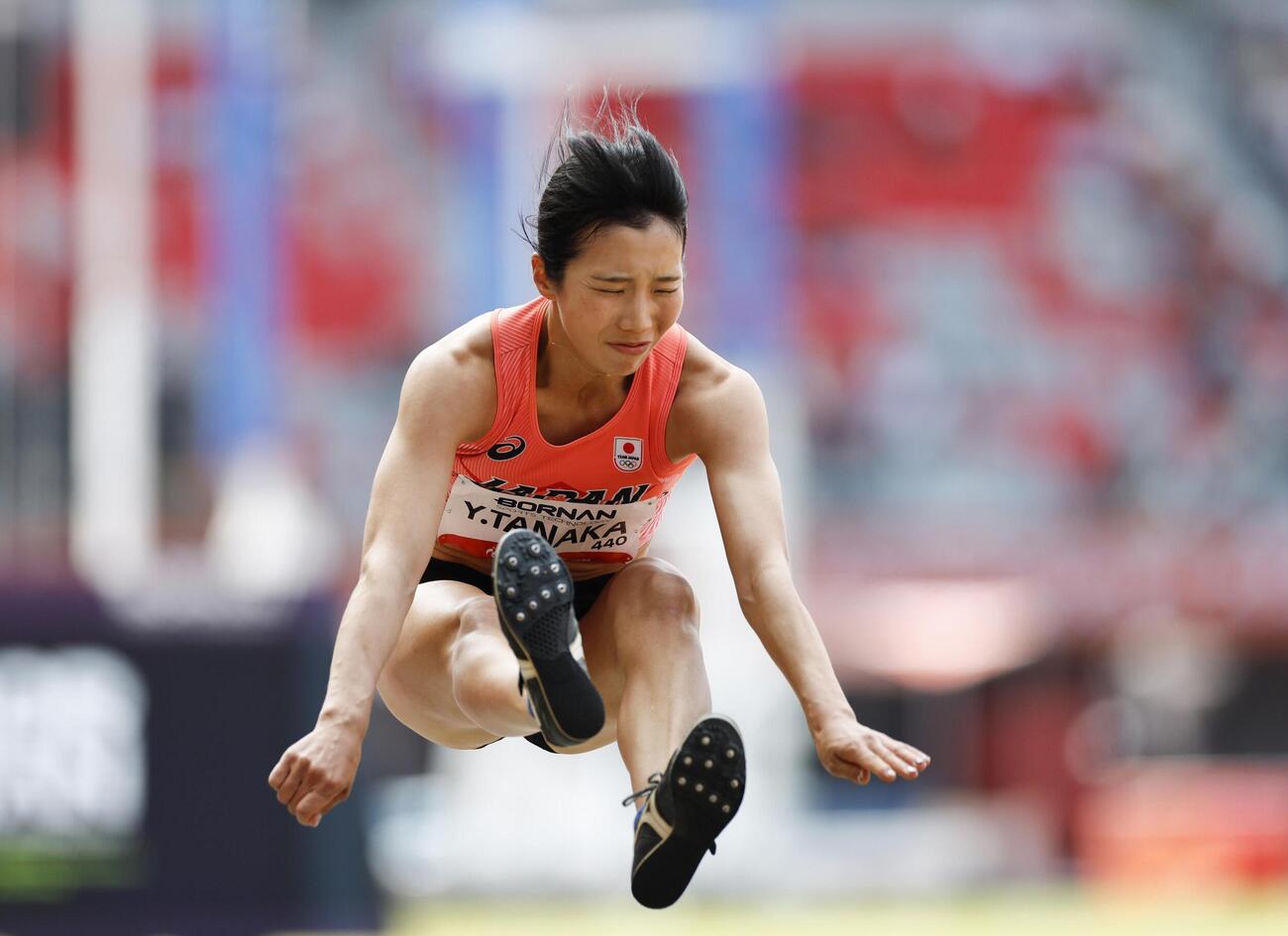 女子七種競技　田中友梨の走り幅跳び＝パロマ瑞穂スタジアム（共同）