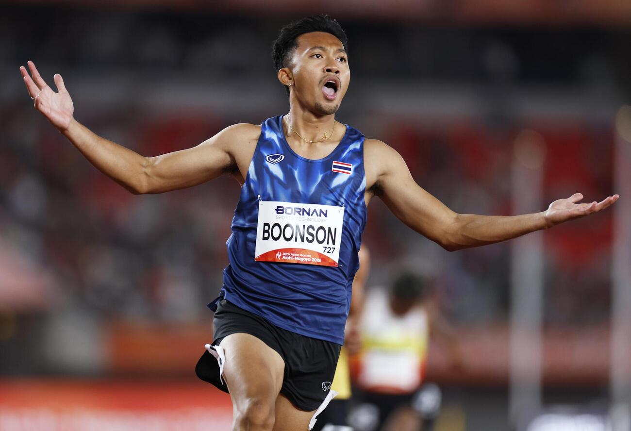 男子100メートル予選で9秒95をマークしたタイのプリポン＝パロマ瑞穂スタジアム（共同）