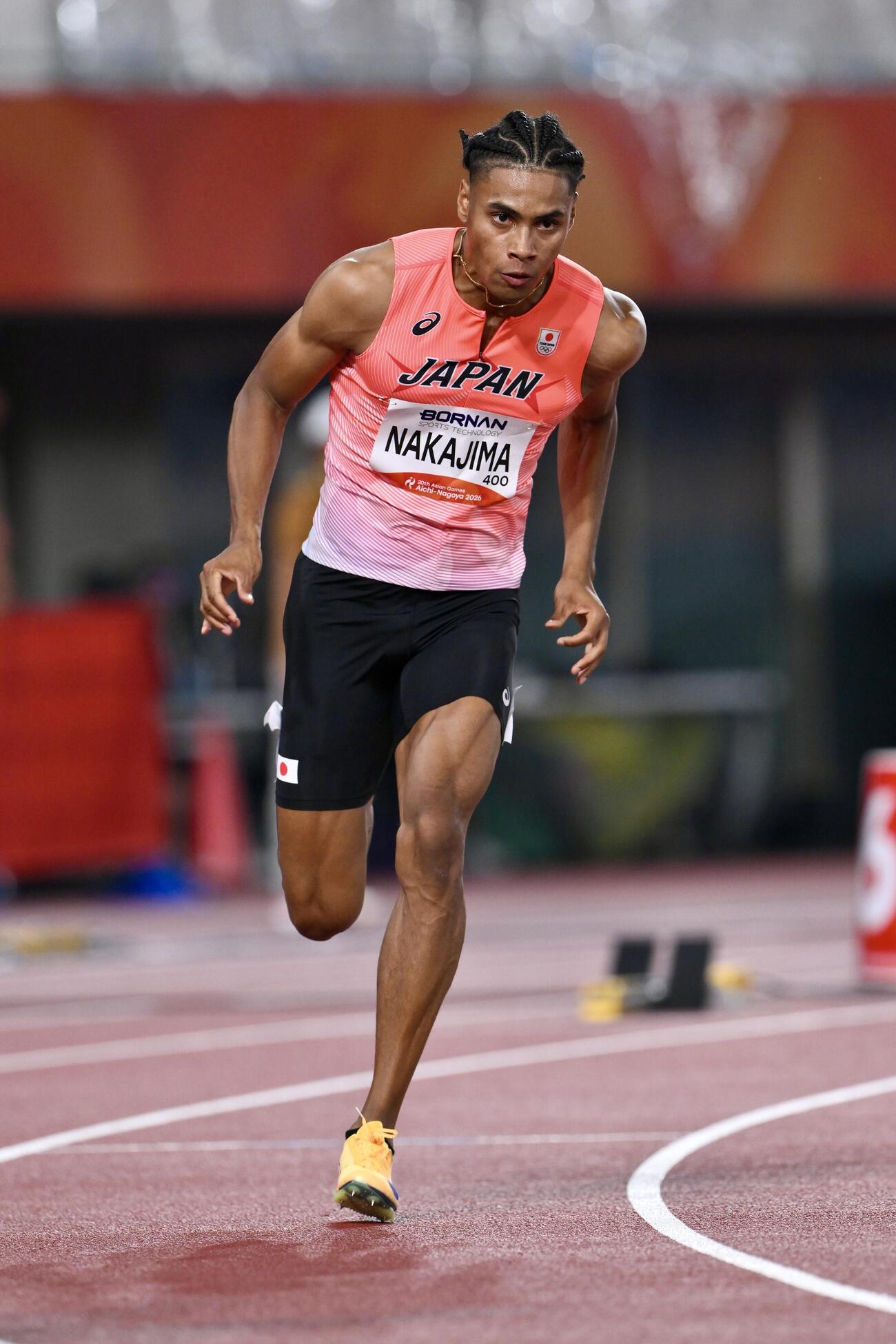 男子400メートル予選で力走する中島佑気ジョセフ（撮影・滝沢徹郎）
