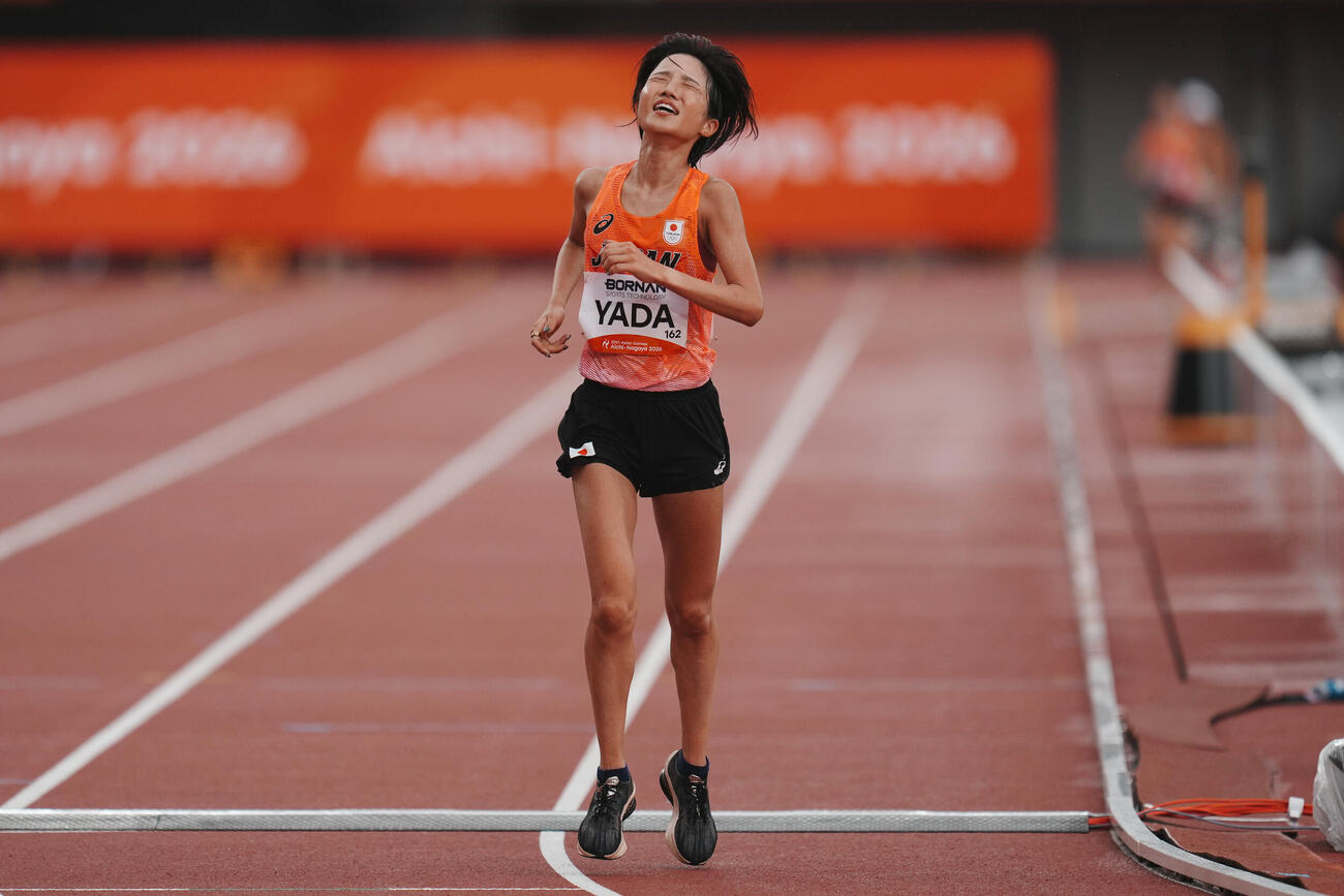 アジア大会女子マラソンを3位でゴールする矢田みくに（AP）