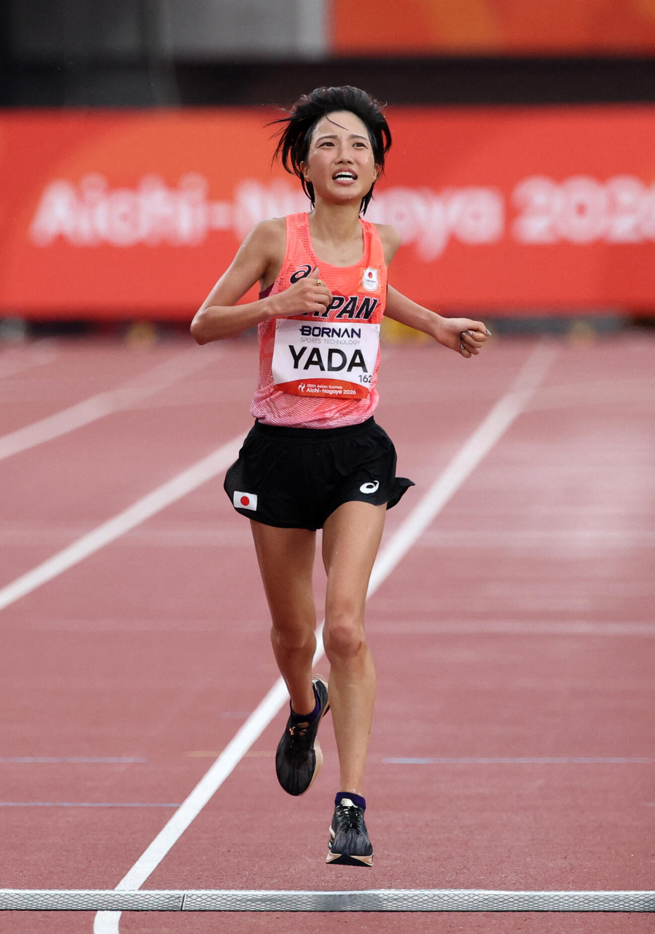 アジア大会女子マラソンを3位でゴールする矢田みくに（ロイター）