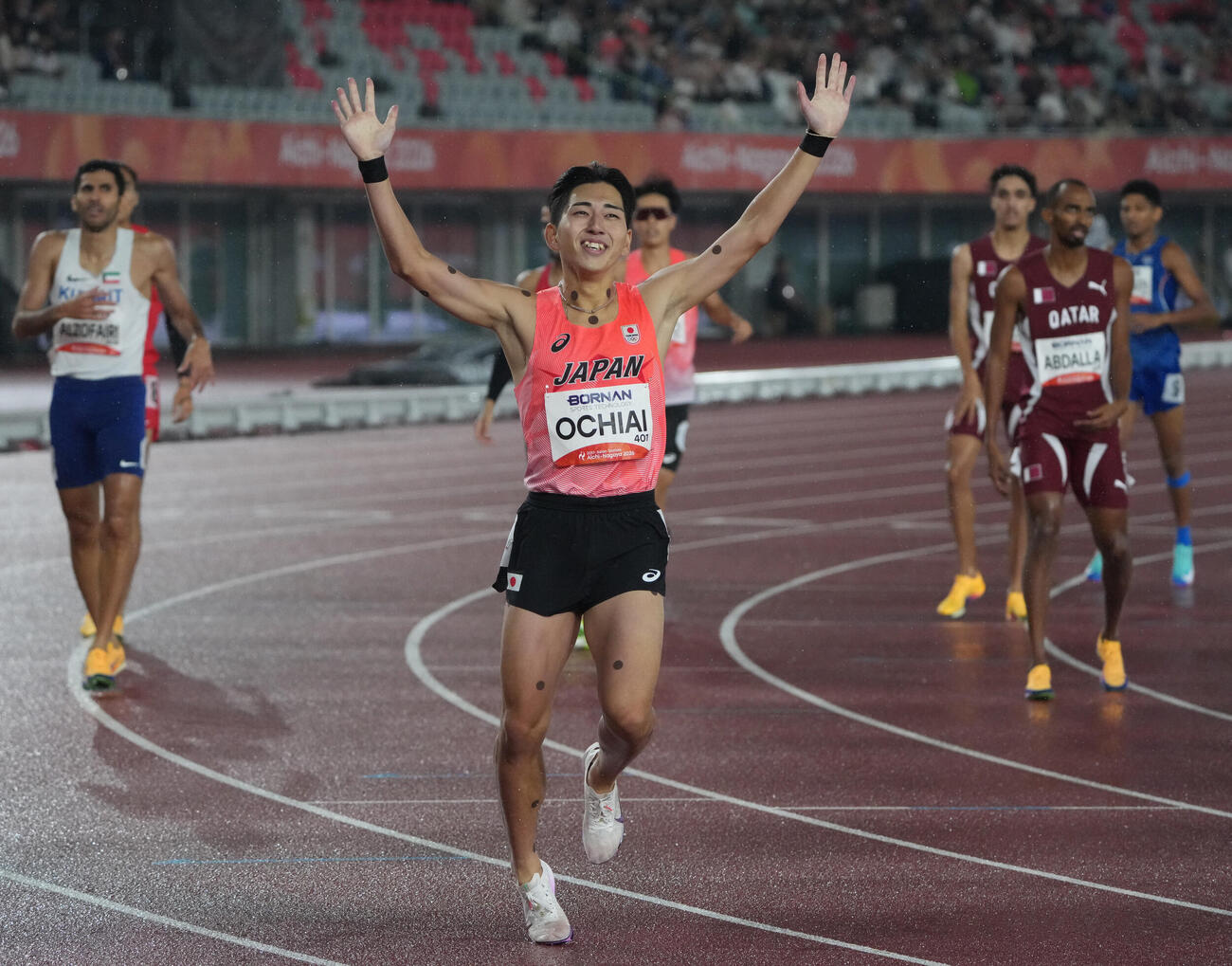 陸上男子800メートル決勝　優勝した落合晃　（撮影・森本幸一）