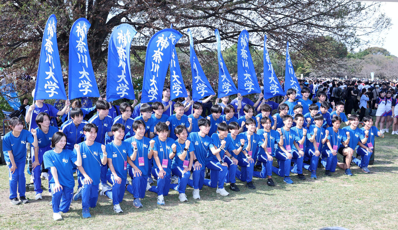 箱根駅伝予選会を突破した神奈川大の選手たち（撮影・鈴木正人）