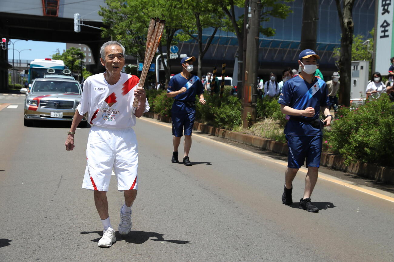 2021年6月5日、聖火リレー　新潟県2日目第2区間　聖火ランナーを務めた宇佐美彰朗さん