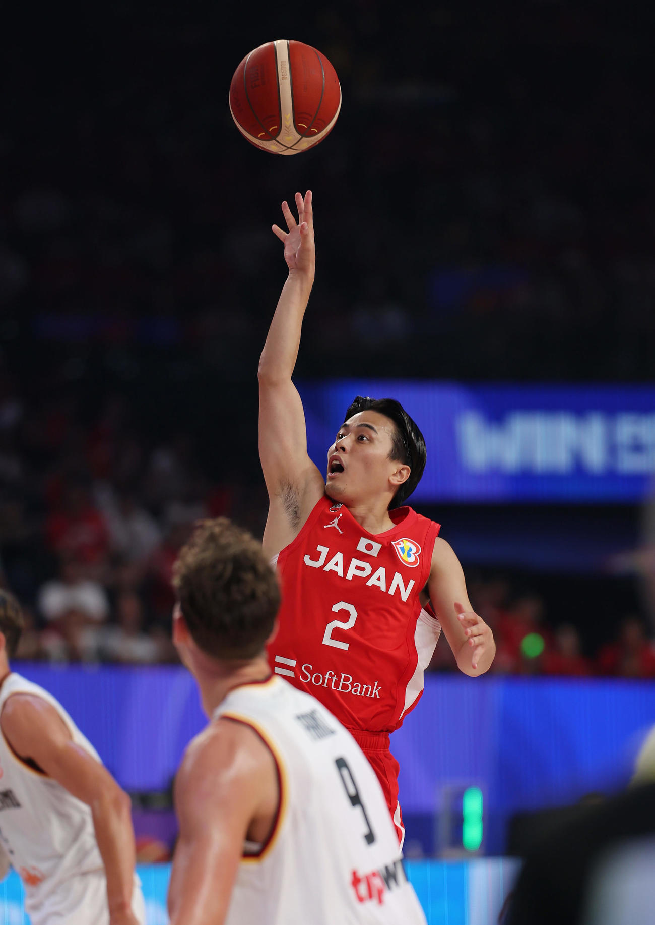 日本対ドイツ　第2Q、シュートを放つ富樫（撮影・前田充）