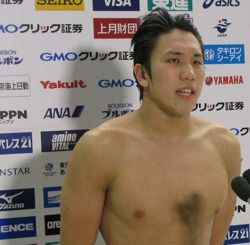 男子200メートル自由形で連覇した松元克央