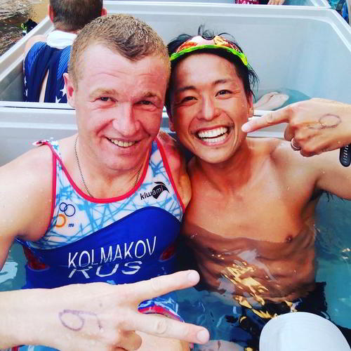 東京パラリンピックの銀メダリスト宇田秀生選手(右)も積極的に国際交流
