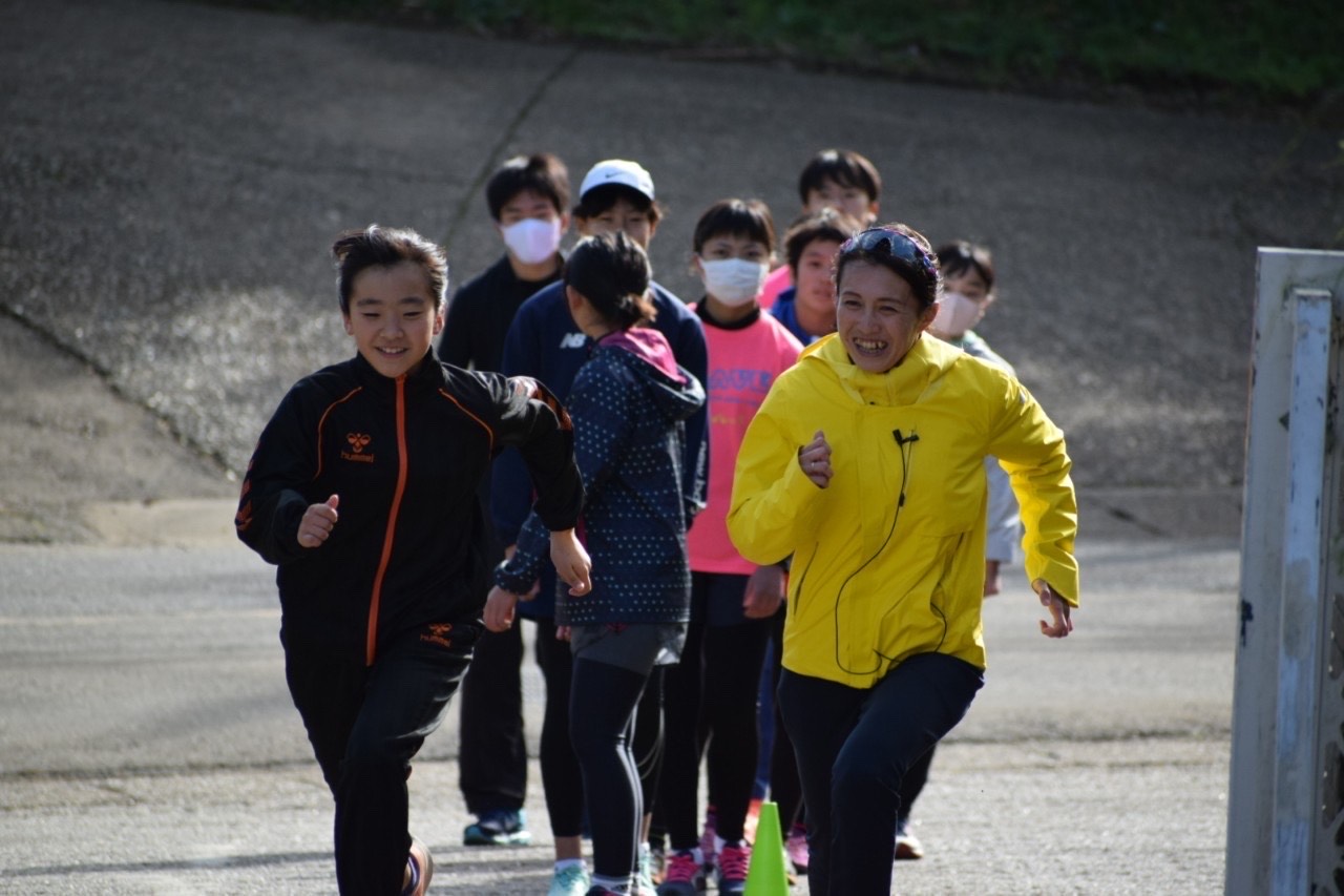 トライアスロンでリオデジャネイロ五輪出場の加藤友里恵さんが地元千葉・銚子市のスポーツ新事業に取り組んだ