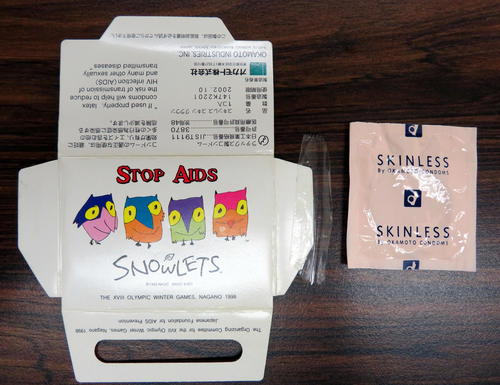 長野冬季五輪の選手村で配られたオカモト製のコンドーム。パッケージには公式マスコット「スノーレッツ」が描かれた（2018年5月10日撮影）