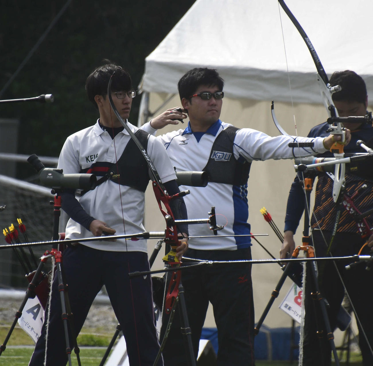 3月、東京五輪代表の2次選考をトップ通過した古川高晴（左から2人目）