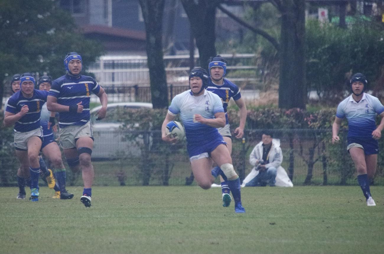 優勝した2月の中国大会でプレーする尾道の選手たち（尾道ラグビー部提供）