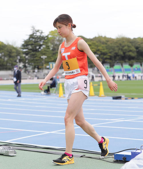 日本学生個人選手権・女子5000メートルで12着となり引き揚げる不破（22年4月17日撮影）