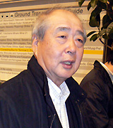 帰国した日本ハンドボール協会の渡辺会長（撮影・高田文太）