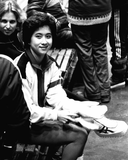 80年2月、レークプラシッド五輪本番前に笑顔を見せる渡部絵美