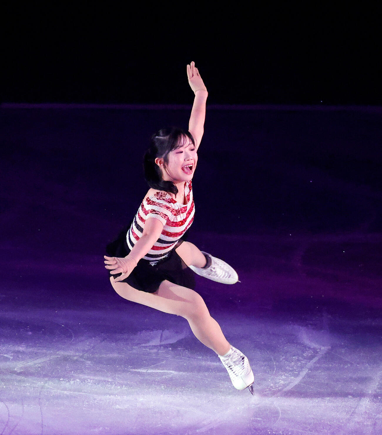 ファンタジー・オン・アイス2026　演技する中井亜美（撮影・山本朝陽）