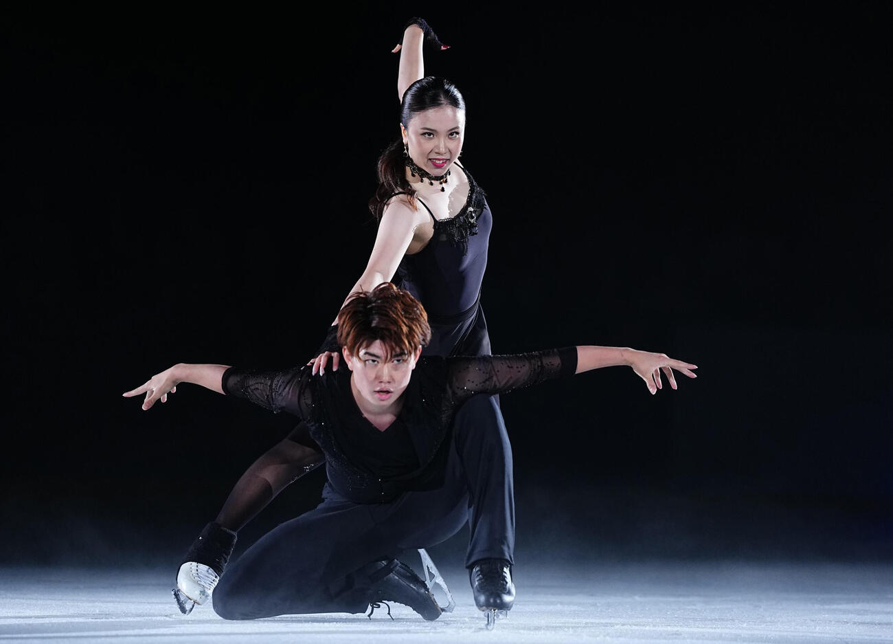 演技を披露する吉田唄菜、森田真沙也組（C）THE DESTINY