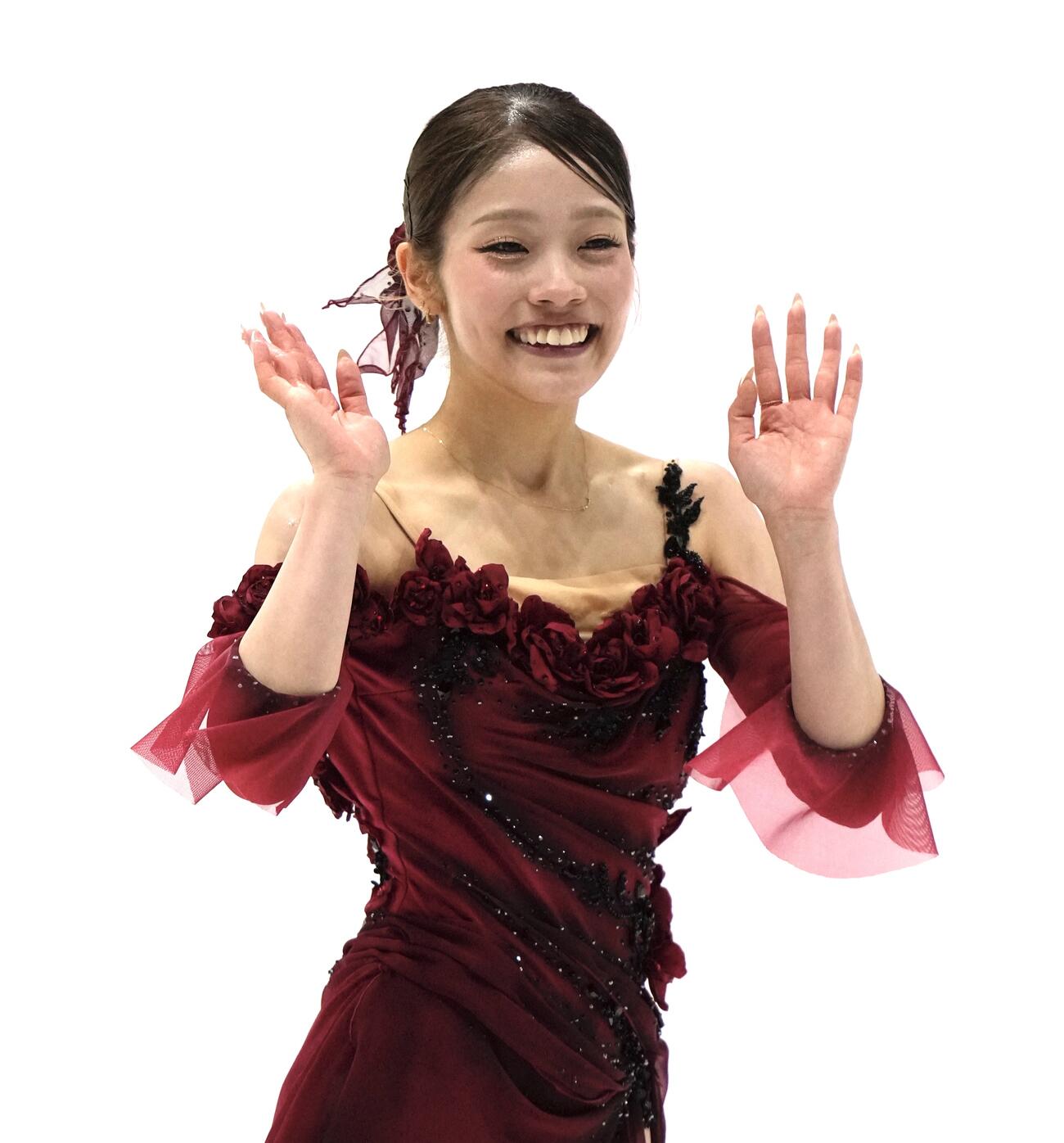 女子ショートプログラム（SP）の演技を終え笑顔で手を振る穂積乃愛（撮影・小島史椰）