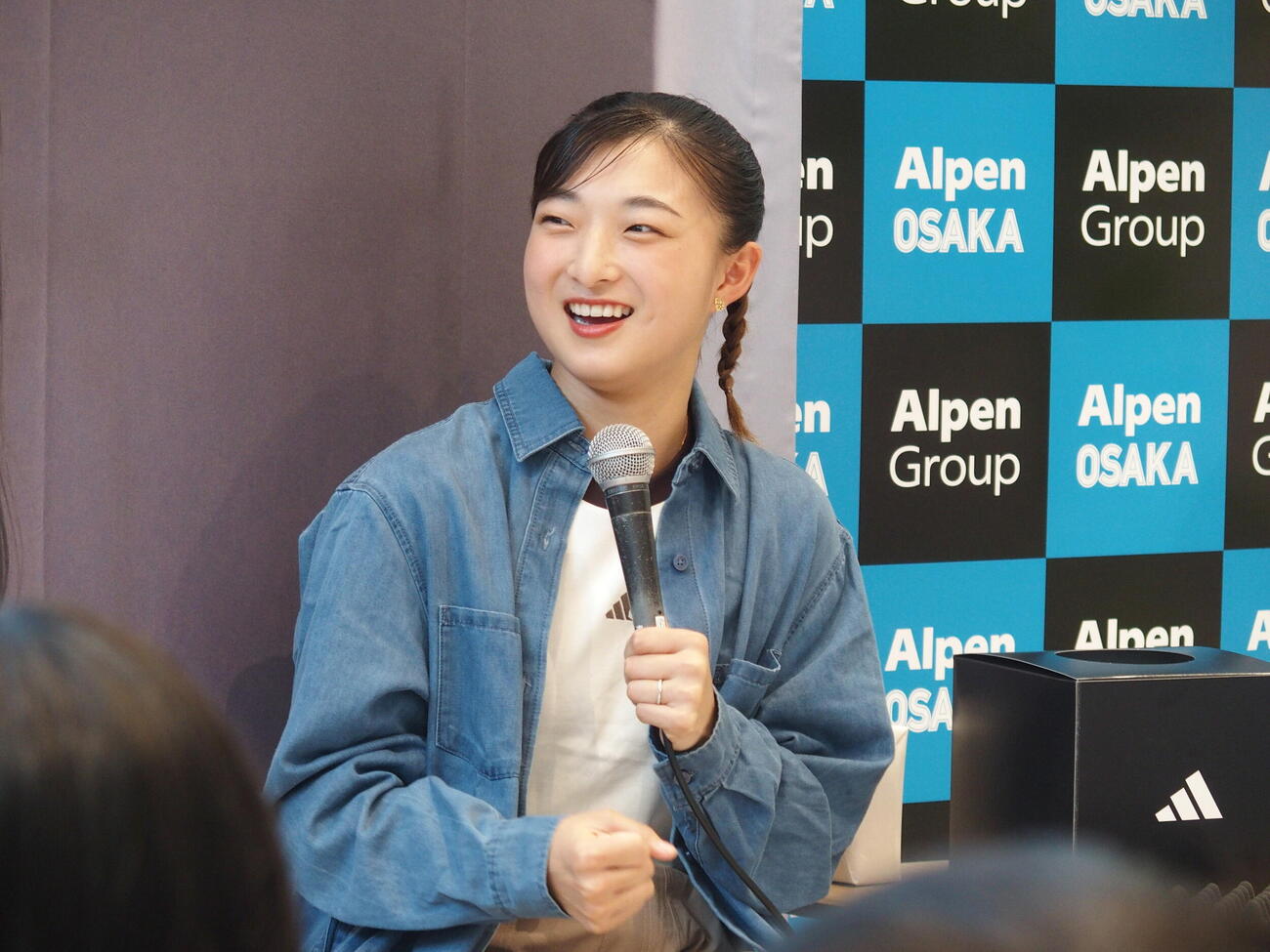 トークイベントに参加した坂本花織さん