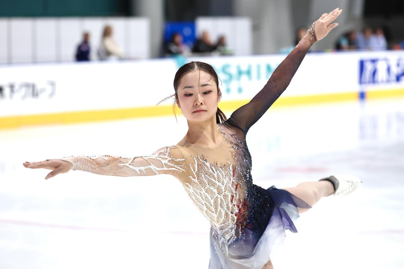公式練習で調整する島田麻央（撮影・宮地輝）