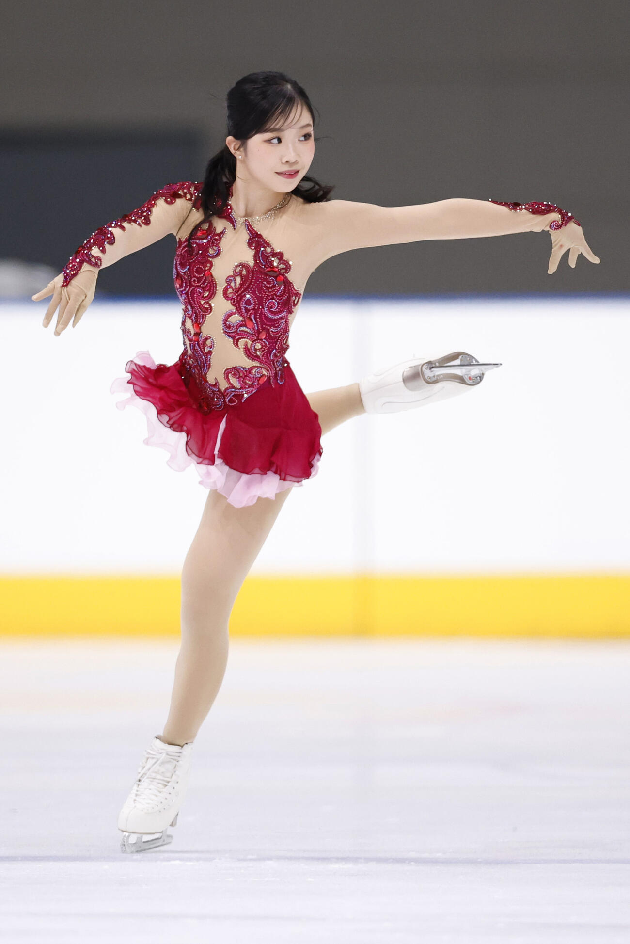 女子SP　演技する中井亜美＝田中貴金属アイスアリーナ