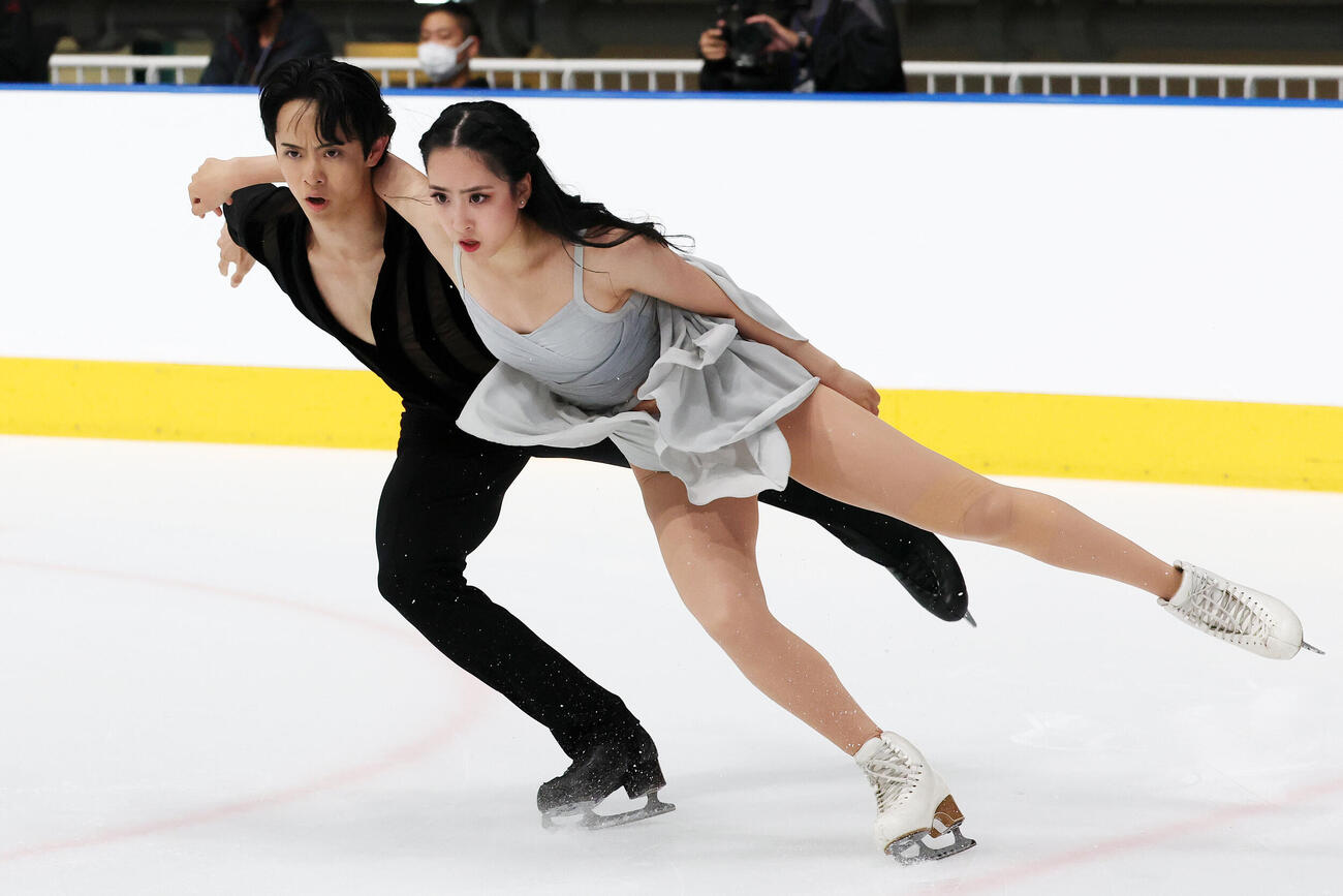 アイスダンスFDで華麗な演技を披露する櫛田育良、島田高志郎組（撮影・宮地輝）