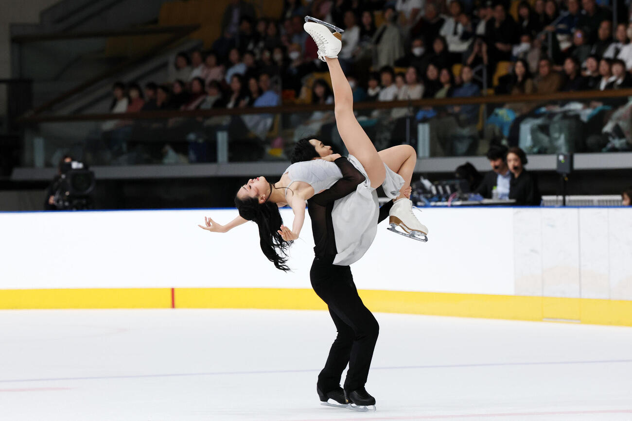 アイスダンスFDで華麗な演技を披露する櫛田育良、島田高志郎組（撮影・宮地輝）