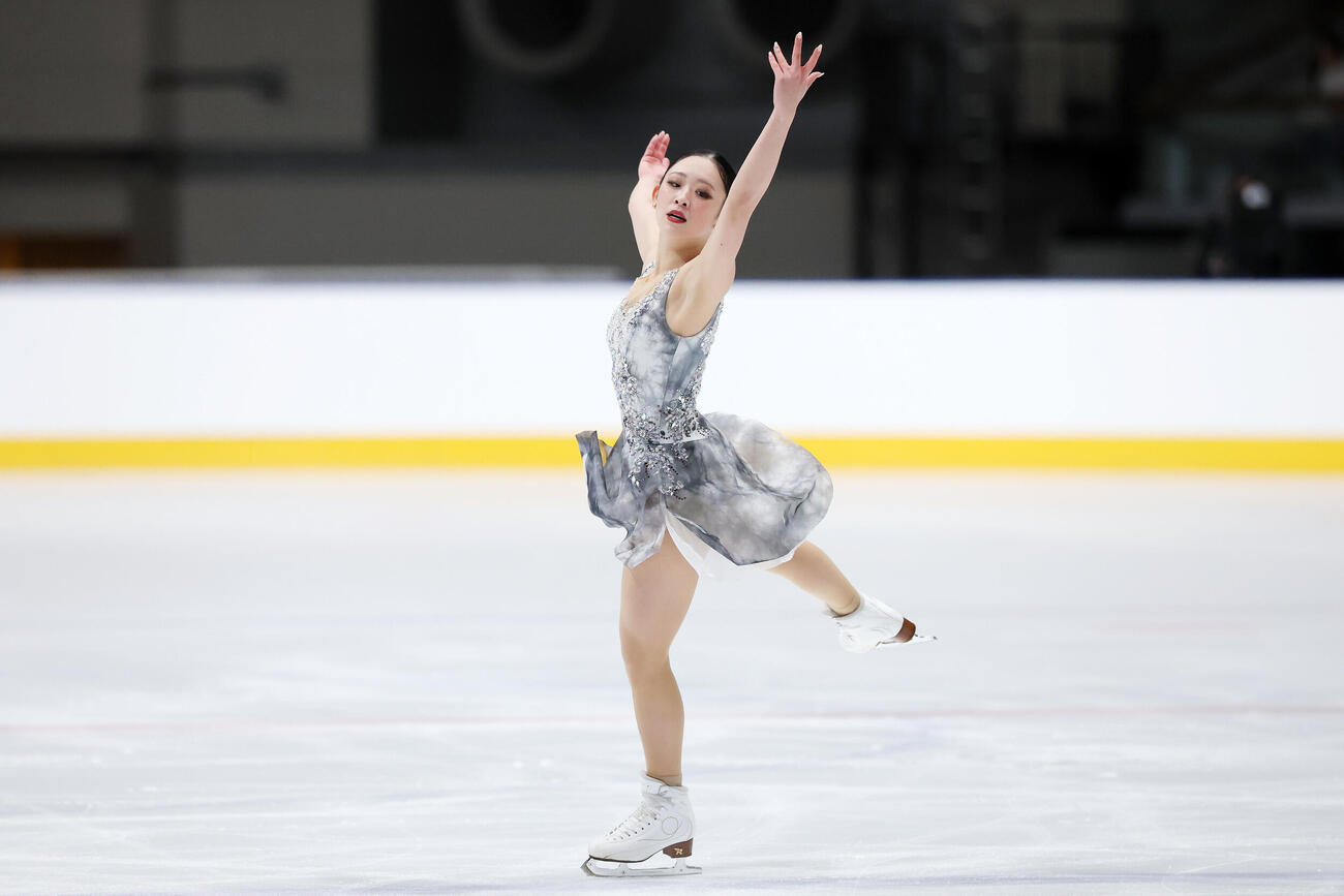 女子フリーで華麗な演技を披露する青木祐奈（撮影・宮地輝）