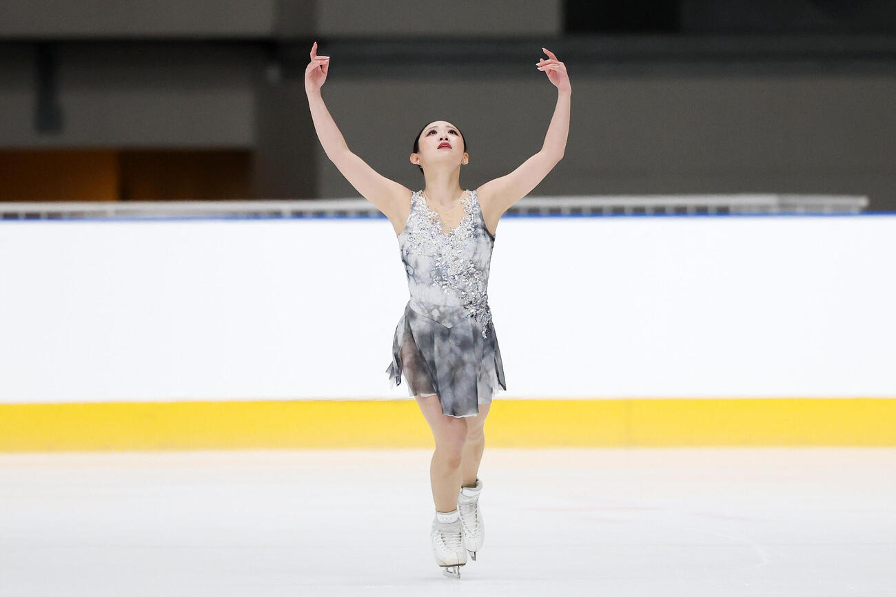 女子フリーで華麗な演技を披露する青木祐奈（撮影・宮地輝）