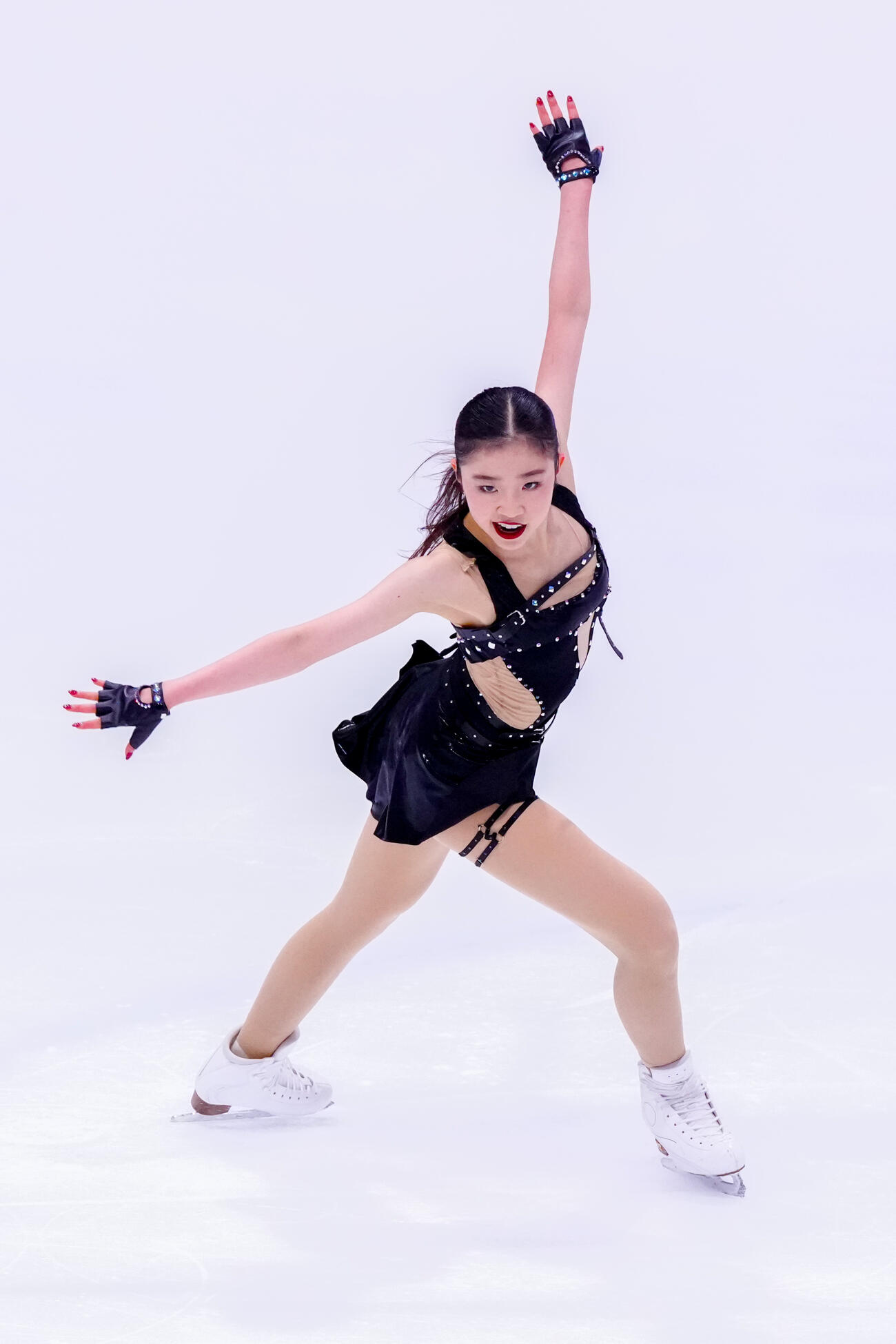 シニア女子SPで演技する千葉百音（撮影・江口和貴）
